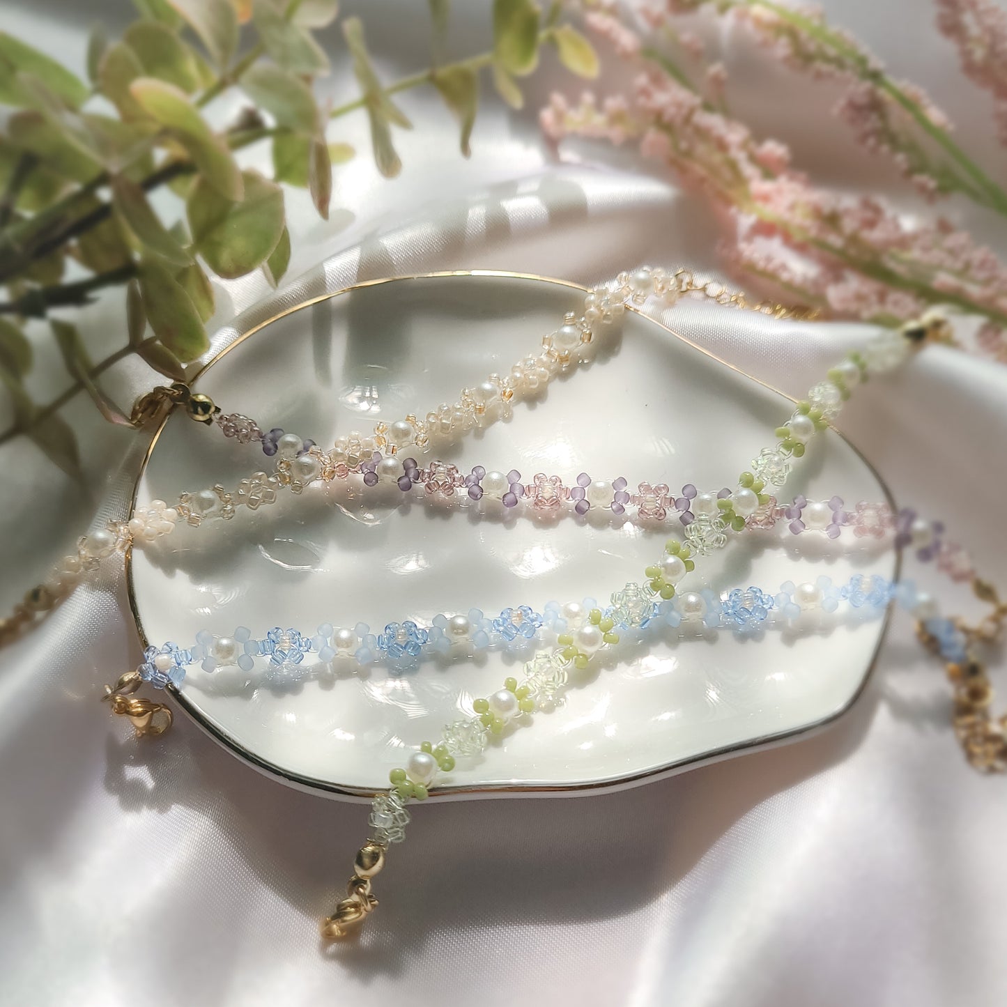 Pearly Flowers Bracelet