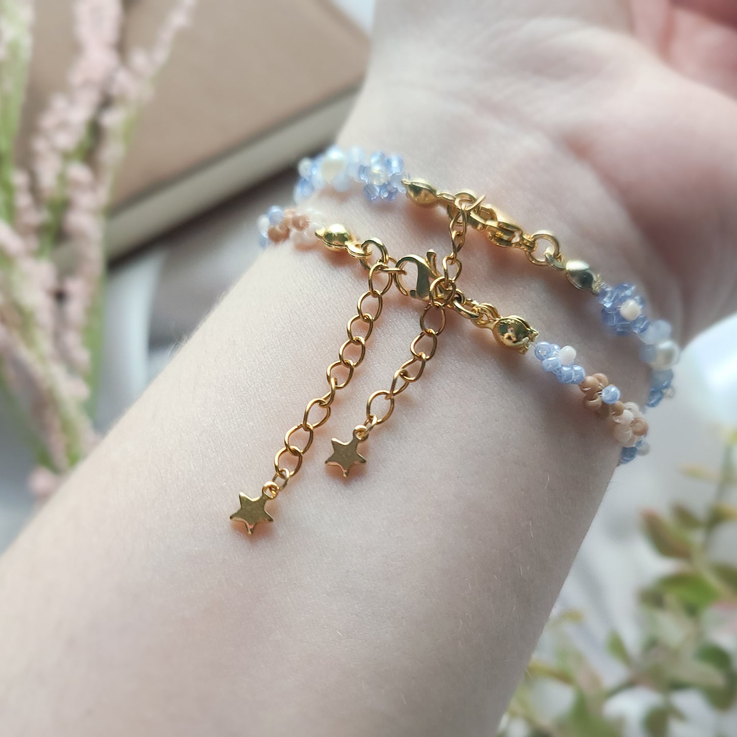 Pearly Flowers Bracelet