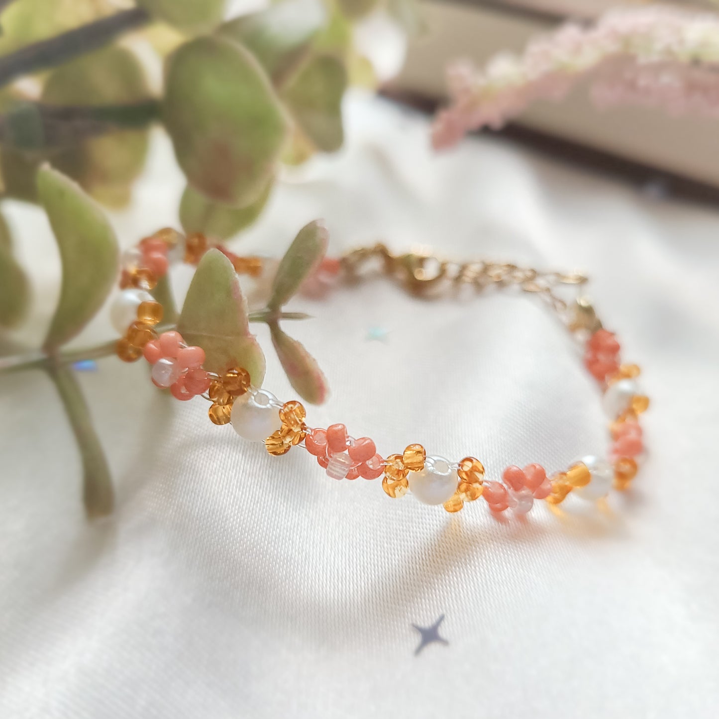 Pearly Flowers Bracelet