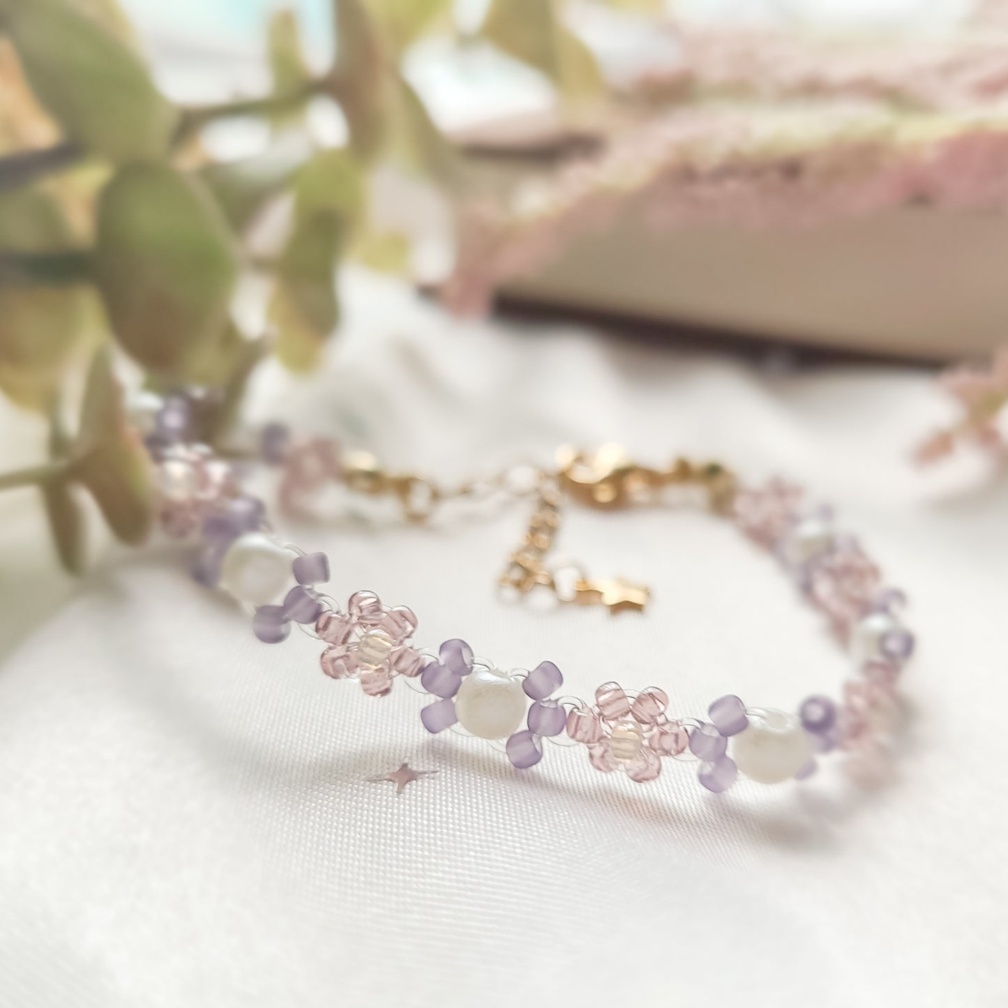 Pearly Flowers Bracelet